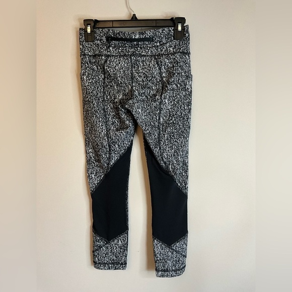 Lululemon Pace Perfect  Air Time White Black/Black Size 4 - Picture 11 of 14